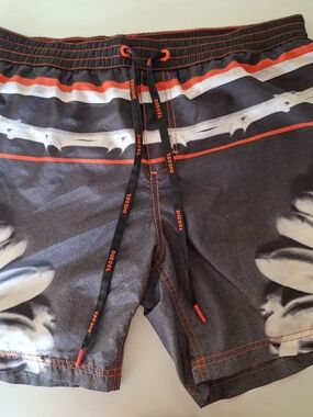 Diesel Men’s Black Swim Shorts Red Stitch Detail Drawstring Beach Shorts Size L